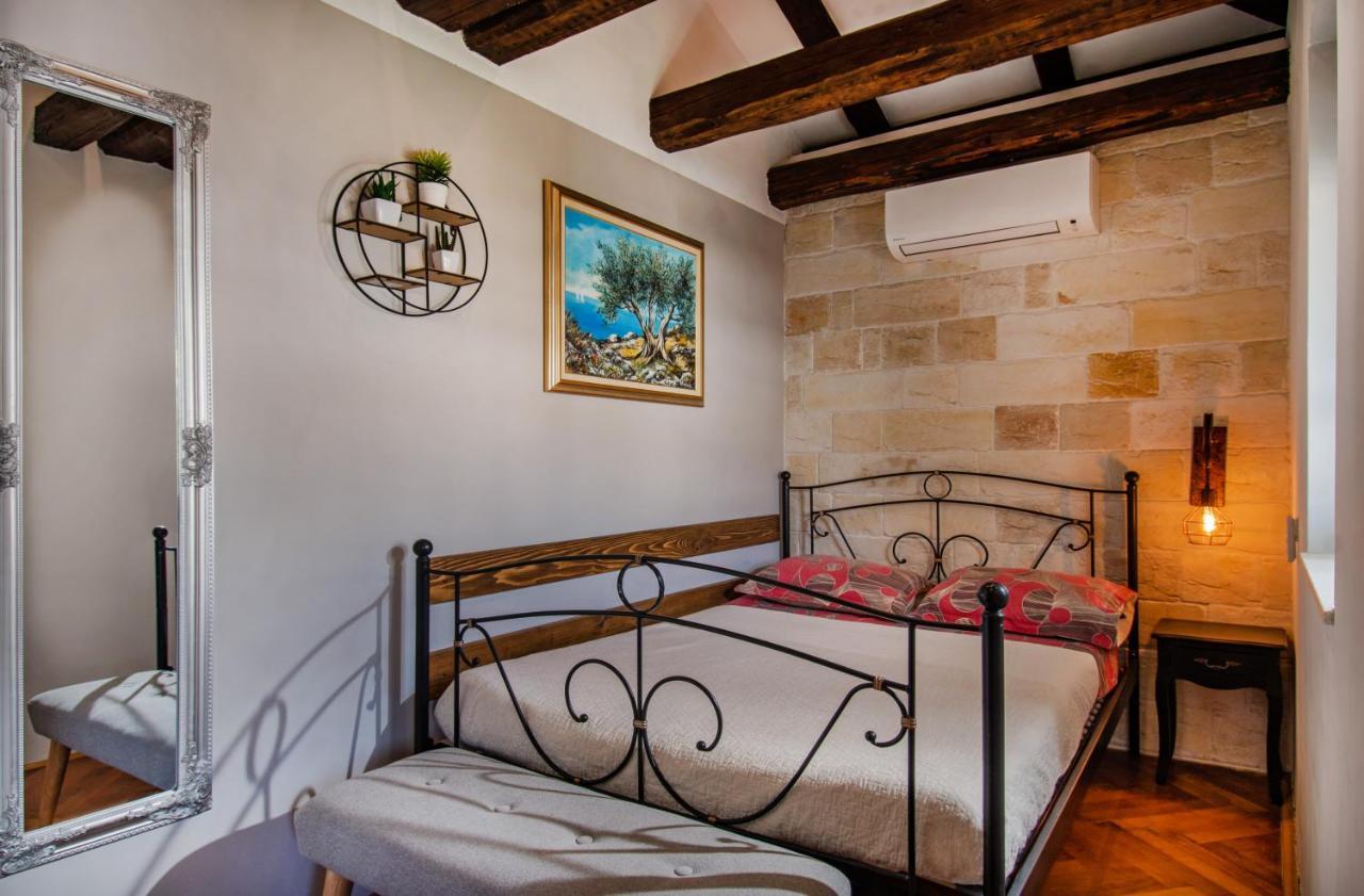 Apartment Ami Split Bagian luar foto