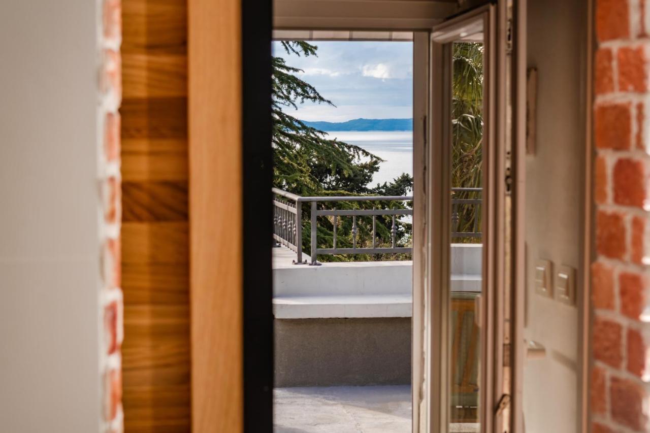 Apartment Ami Split Bagian luar foto
