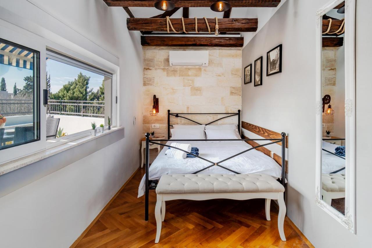 Apartment Ami Split Bagian luar foto