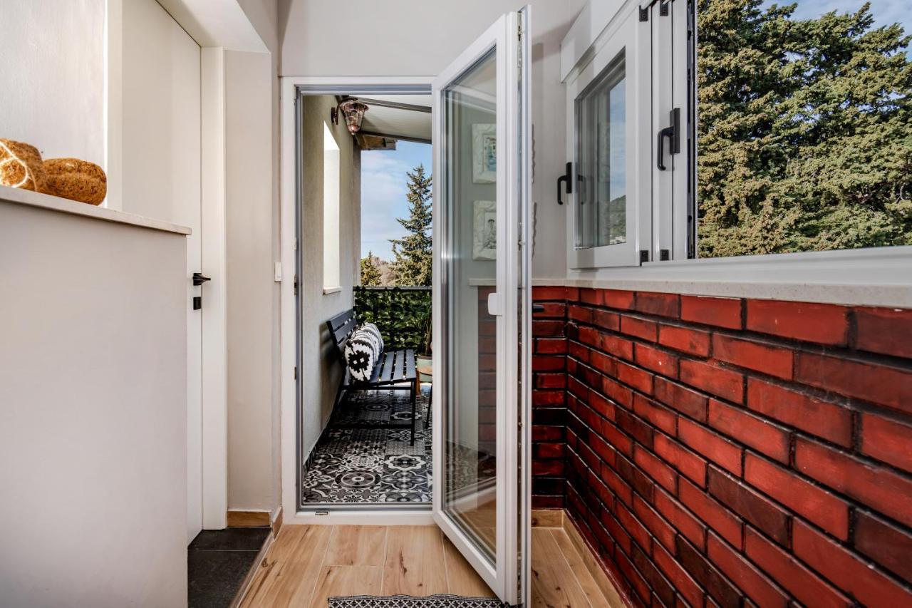 Apartment Ami Split Bagian luar foto