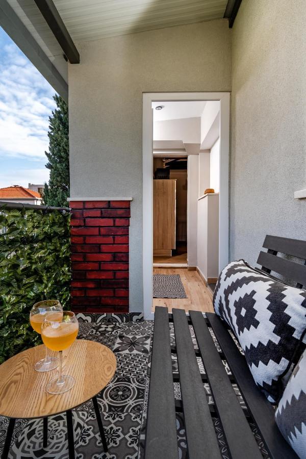 Apartment Ami Split Bagian luar foto