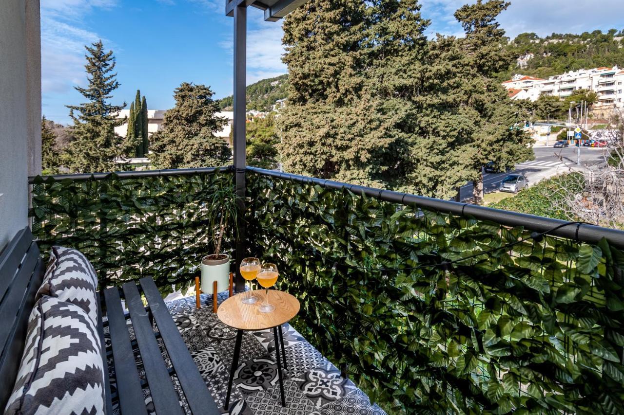 Apartment Ami Split Bagian luar foto